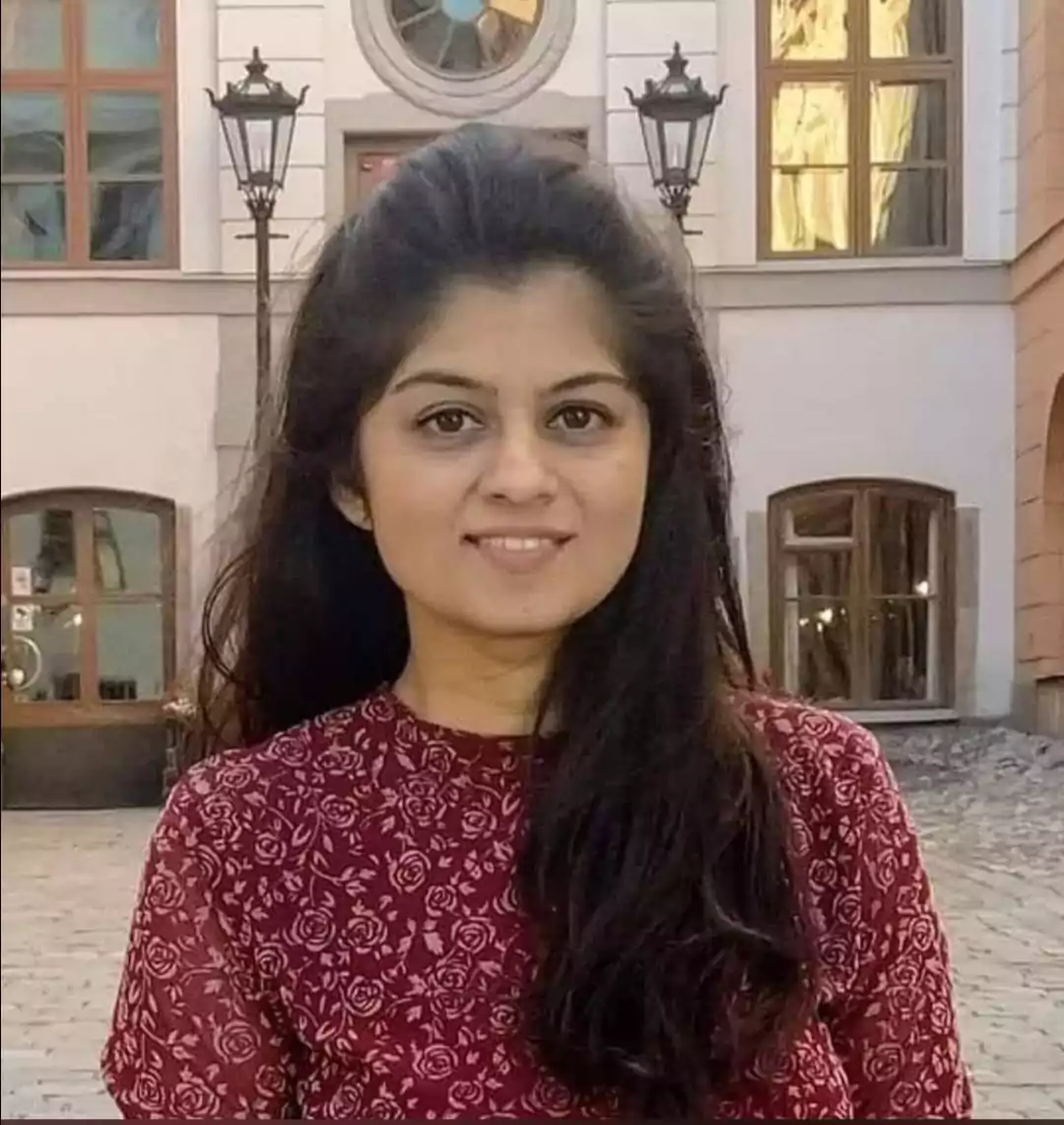 DR.VIDHI ASTIK